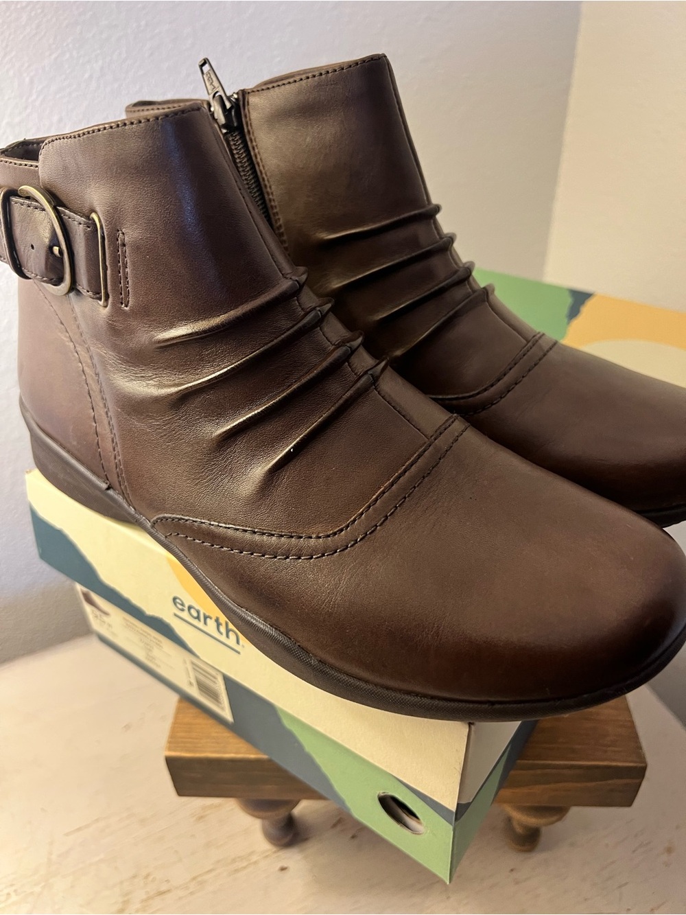 Earth Natural Tahoe boots bark brown Size 9.5 Wide leather